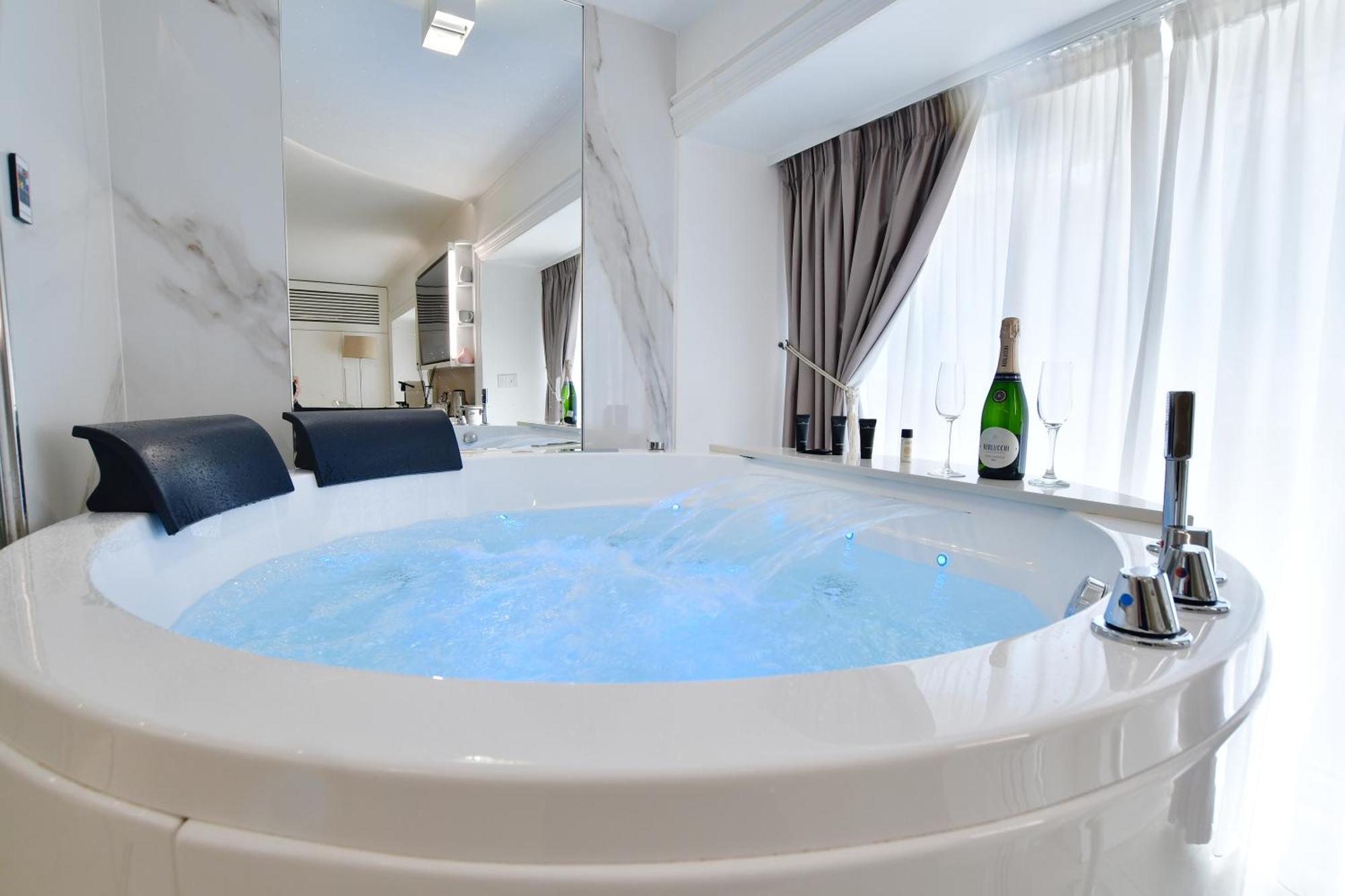 Suite con Vasca Idromassaggio
